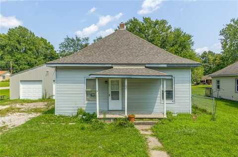 621 NW THIEME Street, Grain Valley, MO 64029