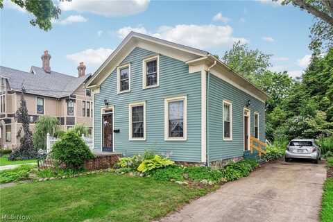 1123 Walnut Boulevard, Ashtabula, OH 44004