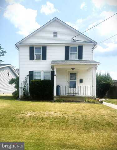 110 MAPLE AVENUE, HANOVER, PA 17331