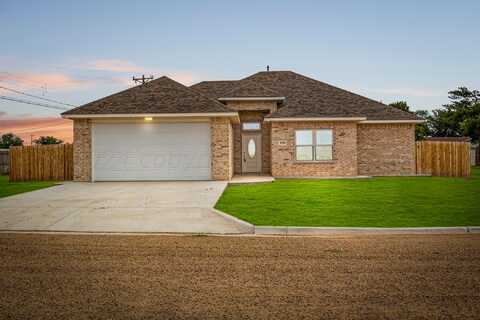 106 W 12th Street, Sunray, TX 79086