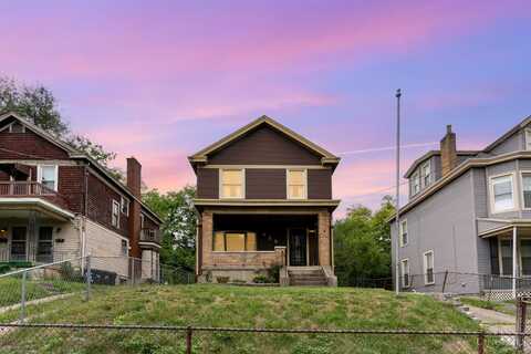 729 Grand Avenue, Cincinnati, OH 45205