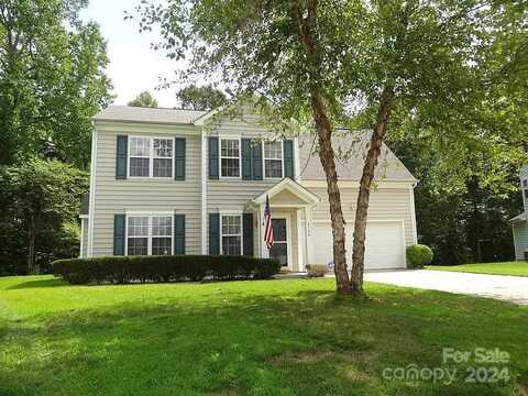 8706 Firestreak Drive, Charlotte, NC 28216