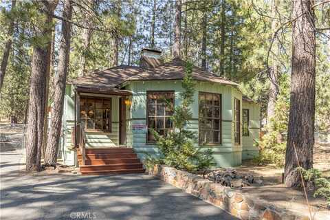 481 Edgemoor Road, Big Bear Lake, CA 92315