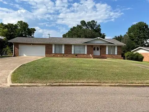 2114 W Liveoak, Durant, OK 74701