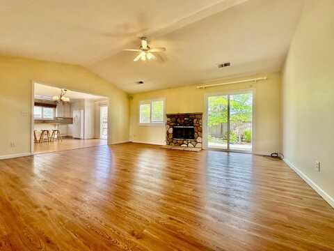 381 Oak Tree Circle, Murphys, CA 95247