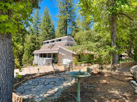 840 Sandalwood Drive, Murphys, CA 95247