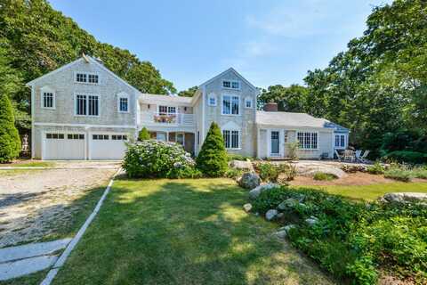 88 Gunning Point Avenue, Falmouth, MA 02540