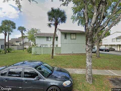 21St, LAUDERHILL, FL 33313