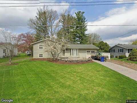 Meadow Lane, CAMILLUS, NY 13031