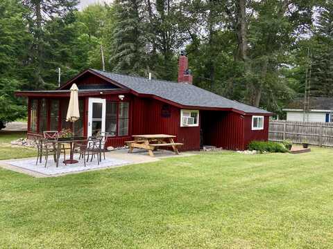 9537 Thorburn Drive, Saint Helen, MI 48656