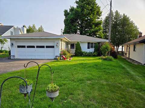 1253 N Partridge Point Road, Alpena, MI 49707