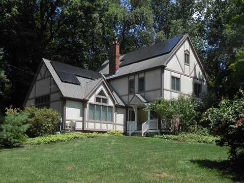 305 Rimmon Road, Woodbridge, CT 06525