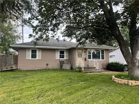 1512 Chance Court, Adel, IA 50003