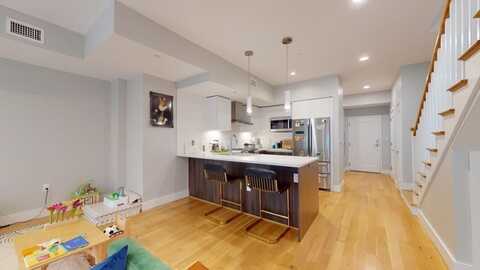 260 Beacon St, Somerville, MA 02143