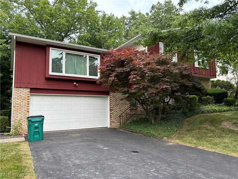 9901 Cypress Circle, Mentor, OH 44060