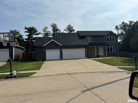 1318 W 52ND Street Court, Davenport, IA 52806