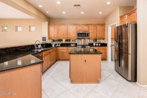 13747 W NOGALES Drive, Sun City West, AZ 85375