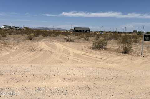 W Pierce Street, Tonopah, AZ 85354