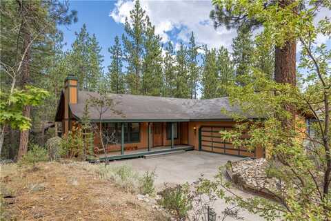 489 Woodside Drive, Big Bear City, CA 92314