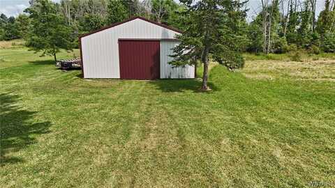 7455 Salt Road, Clarence, NY 14031