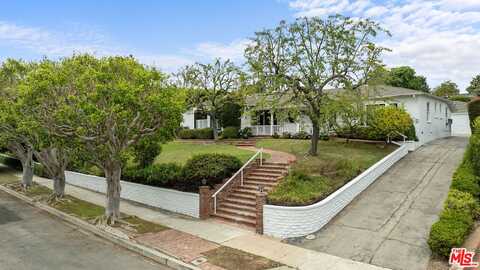 14959 La Cumbre Dr, Pacific Palisades, CA 90272