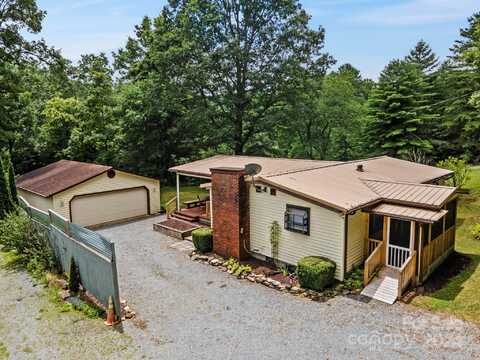 105 Corn Drive, Cedar Mountain, NC 28718