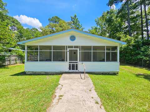 212 Hickory Street, Walterboro, SC 29488