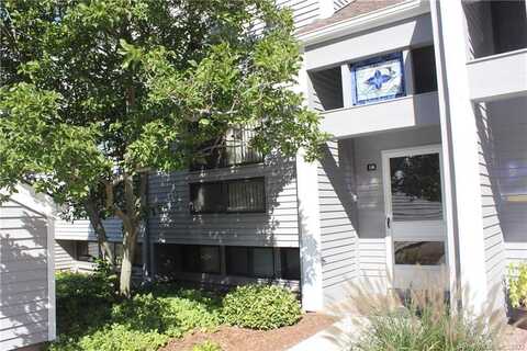 14 Crossroads Lane, Glastonbury, CT 06033