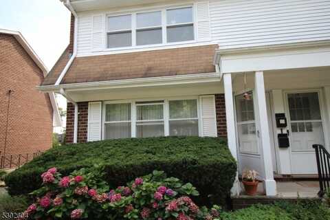 25 River Rd, Nutley, NJ 07110