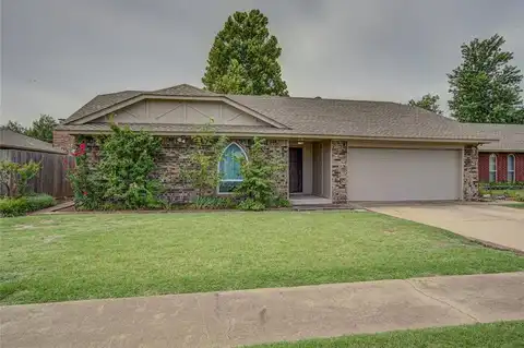 1136 NW 7th Place, Moore, OK 73160