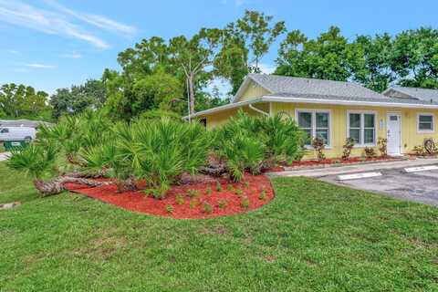 4701 SE Teri Place, Stuart, FL 34997