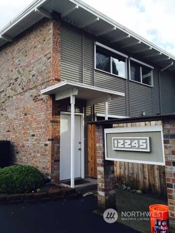 56Th, BELLEVUE, WA 98006