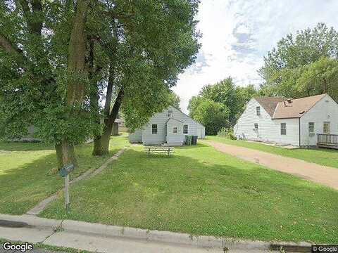 Circle, WORTHINGTON, MN 56187