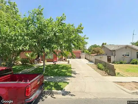 Villa, DINUBA, CA 93618