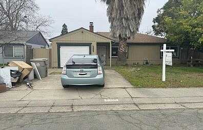 Priscilla, SACRAMENTO, CA 95820