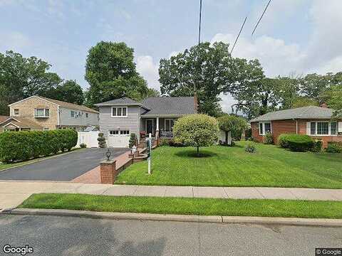 Stuyvesant, EAST MEADOW, NY 11554