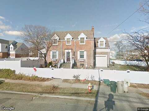 Buckingham, MERRICK, NY 11566