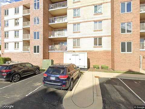 Brush Hill, ELMHURST, IL 60126