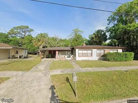 13Th, PALATKA, FL 32177