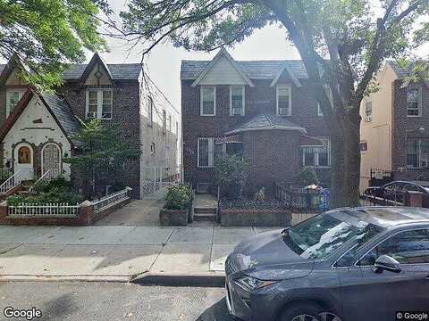 83Rd, EAST ELMHURST, NY 11370