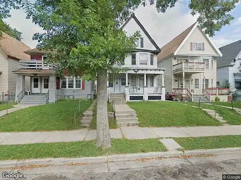 W Walnut St, MILWAUKEE, WI 53208