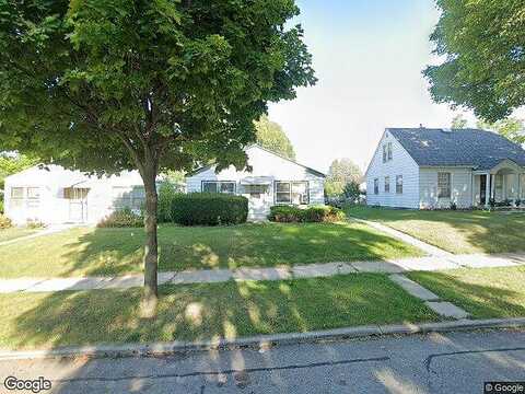 71St, MILWAUKEE, WI 53216