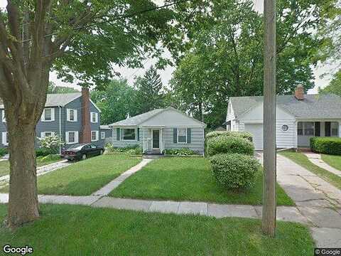 Lasalle, LANSING, MI 48912