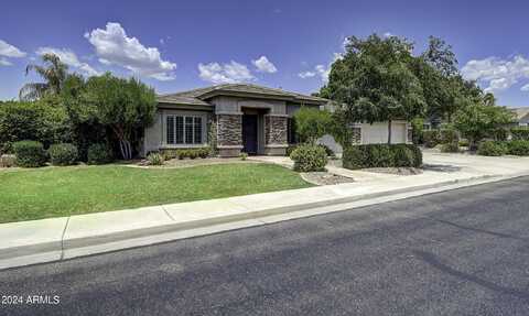 9904 E Monterey Avenue, Mesa, AZ 85209