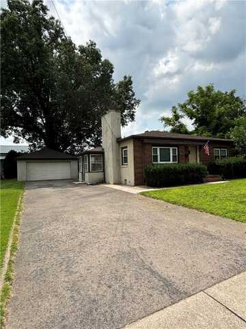 250 W Ivy Street, East Rochester, NY 14445