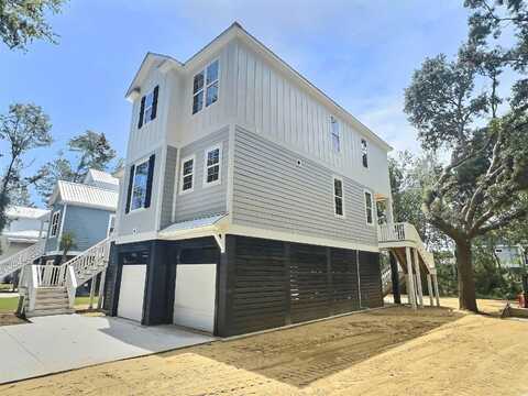 16 Comfort Ln., Pawleys Island, SC 29585