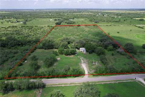 405 Deaf Smith, Beeville, TX 78102