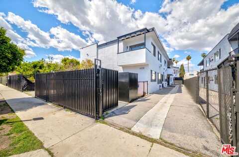 14739 Delano St, Van Nuys, CA 91411