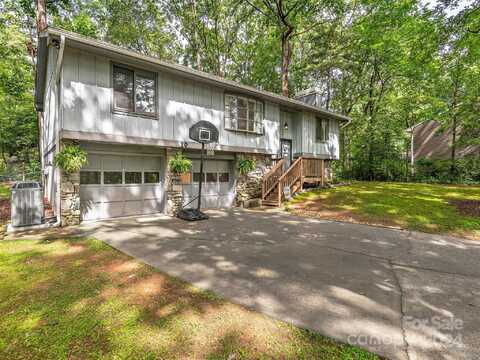 20 S Wildwood Lane, Fletcher, NC 28732