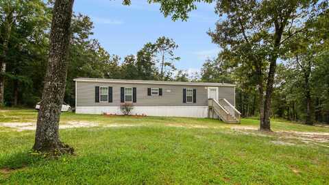 852 Kings Lake Boulevard, DeFuniak Springs, FL 32433